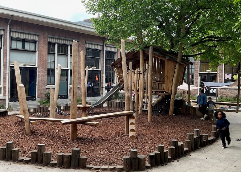 Montessori School Essenburgsingel en Beukelsdijk, Rotterdam